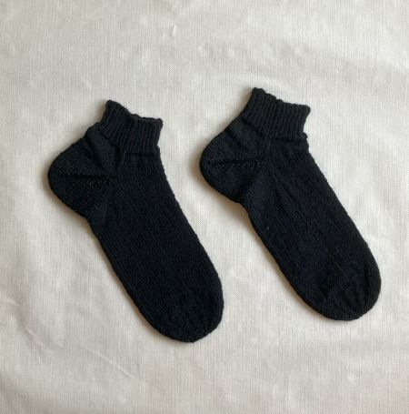 71 handgestrickte sneakersocken schwarz Grösse 38-39