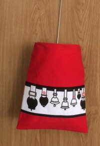 chlaemmerlisack_mit_stange_rot_glockenstolz-1